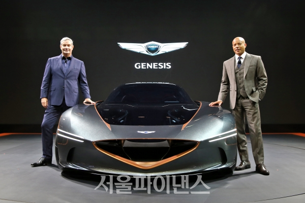 제네시스 브랜드가 '2018 부산모터쇼'에서 전기차 기반 콘셉트카 '에센시아 콘셉트(Essentia Concept)'를 아시아 지역에 최초로 공개했다. (사진= 권진욱 기자)