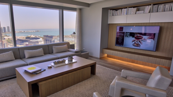 'LG OLED 호텔 TV'가 객실에 설치된 모습.(사진=LG전자)