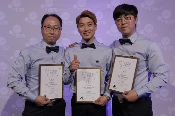 2018 볼보 서비스 기술 경진 대회(VISTA: Volvo International Service Training Award)' 최종 결선에서 한국 대표팀이 2위를 차지했다. (사진= 볼보자동차)