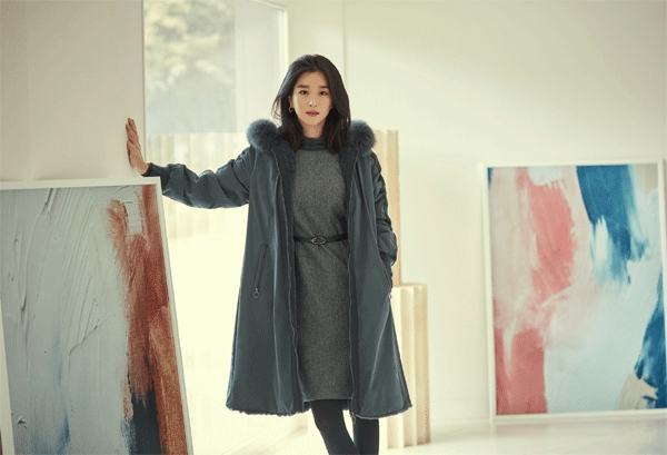 세정은 배우 서예지가 올리비아로렌 겨울 컬렉션을 통해 '따뜻한 감성룩' 제안하는 화보를 선보였다. (사진=세정) 