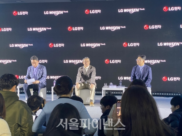 LG전자가 16일 2020년형 ‘LG 휘센 씽큐 에어컨’ 신제품 29종을 선보이고 같은 날 본격적인 판매에 들어갔다. (사진=오세정 기자)