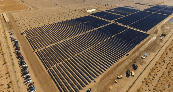 미국 캘리포니아 비컨 카운티 태양광 발전소 (사진=한화솔루션)