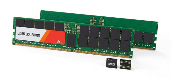SK하이닉스가 업계 최초로 샘플 출하한 24Gb DDR5 D램과 96GB, 48GB D램 모듈 (사진=SK하이닉스)