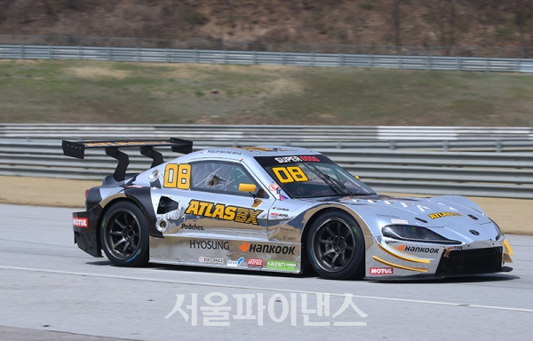 한국타이어를 장착한 아스트라BX 모터스포츠 최명길이 3차 테스트 주행에서 2위를 차지했다. (사진= 권진욱 기자)