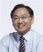 유일호 국토부 장관 "전월세 시장 안정에 역량 집중"