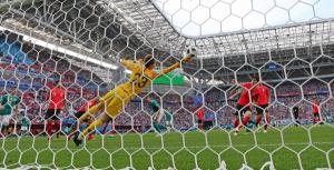 [월드컵] 한국축구, 세계1위 독일 2대0 완파…16강 좌절 한풀이