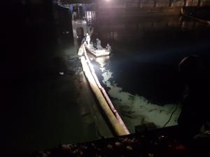 전남 영광 조선소서 선박해체 중 폐유 유출···해경, 긴급 방제