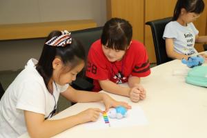 포스코건설, 지역아동센터 어린이들 위한 '과학캠프' 진행
