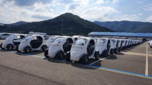 르노삼성, 소형 전기차 '트위지' 첫 수출 선적···글로벌 판매 확대 기대