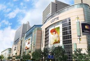 롯데쇼핑, 전국 백화점·아울렛 영업 단축