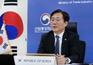 성윤모, 베트남 장관과 화상회의···"필수 기업인 이동 보장해야"