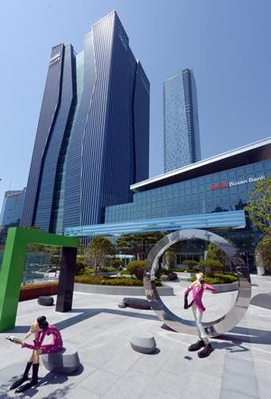 BNK부산銀, '부산시 7대 전략산업' 영위 기업에 초저금리 금융지원