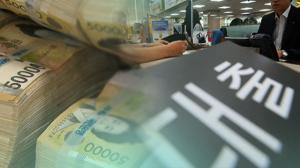 은행권, 신용대출 빗장 푼다···총량 관리는 '지속'