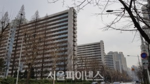 쌓이는 서울 아파트 전세매물···"전세난 해소 기대 아직 일러"