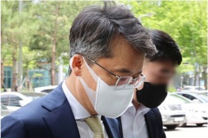 [뉴스톡톡] 무고죄 고소 당한 bhc 박 회장···BBQ 소송 변수 되나