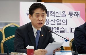 김주현 금융위원장 "올해 금융시장·민생 안정에 중점"