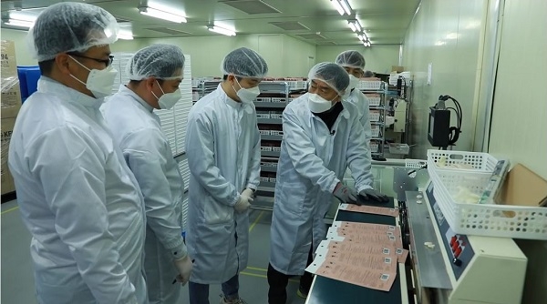 삼성, 마스크 제조업체에 스마트공장 구축 지원 (사진=삼성전자 뉴스룸 유튜브)