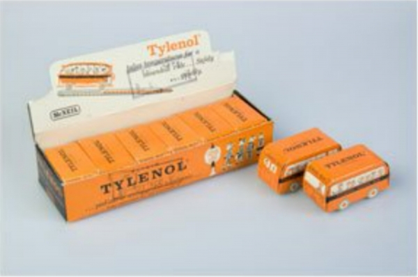 1955년 미국 맥닐연구소에서 개발한 타이레놀  (사진=한국존슨앤드존슨)<br>