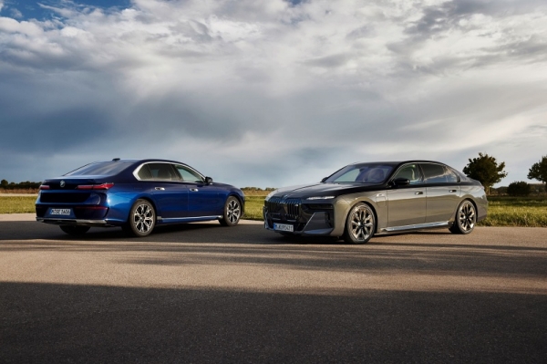 BMW 코리아가 뉴 7시리즈의 디젤 모델 뉴 740d xDrive와 PHEV 모델인 뉴 750e xDrive의 사전예약을 진행한다. (사진=BMW코리아)