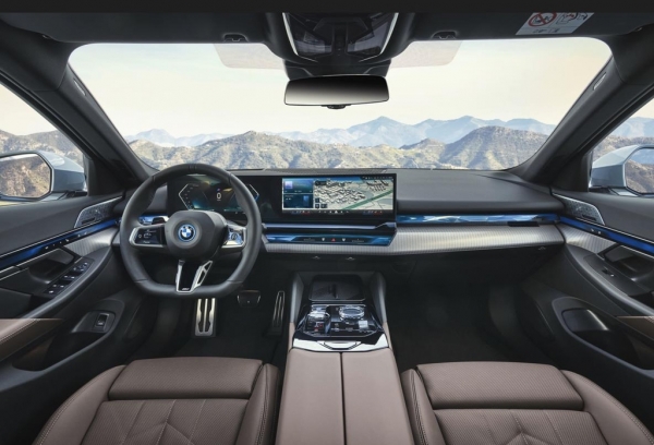 오는 10월 출시될 BMW의 8세대 '뉴5 시리즈' 내부 모습 (사진=BMW)