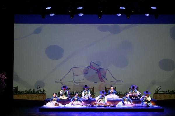 진도군은 올해 28년째를 맞은 진도토요민속여행 1000회 특별공연을 개최한다. (사진=진도군)