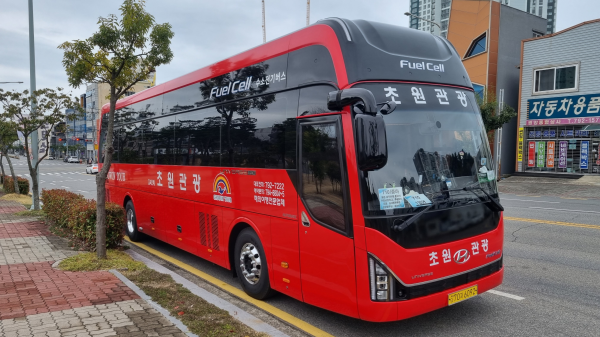 전남 광양시 최초로 '달리는 공기청정기' 수소버스 운행 개시한다(사진=광양시)