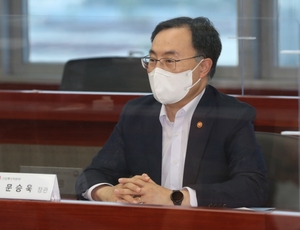 삼성SDI 방문한 문승욱 장관 "이차전지 기술개발·기업 육성"