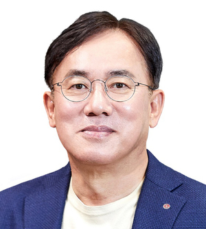 정철동 LGD 신임 CEO, LG이노텍 성공 DNA 이식시킬까?